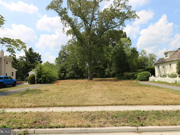 221 Grape St #223, Hammonton, NJ 08037