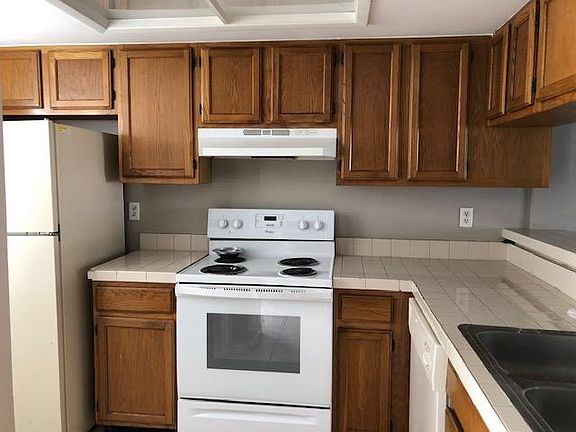 2nd image of 137 Jones Ln