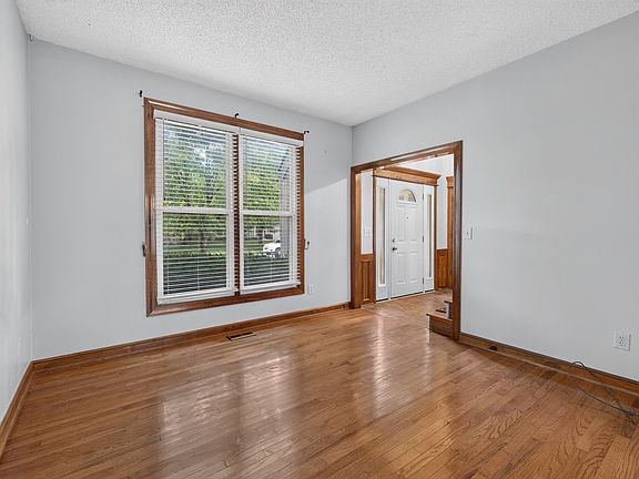 5th image of 14510 S Kaw Dr