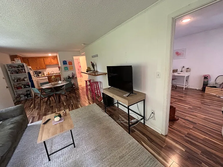 505 Warren St #4 — Photo 11