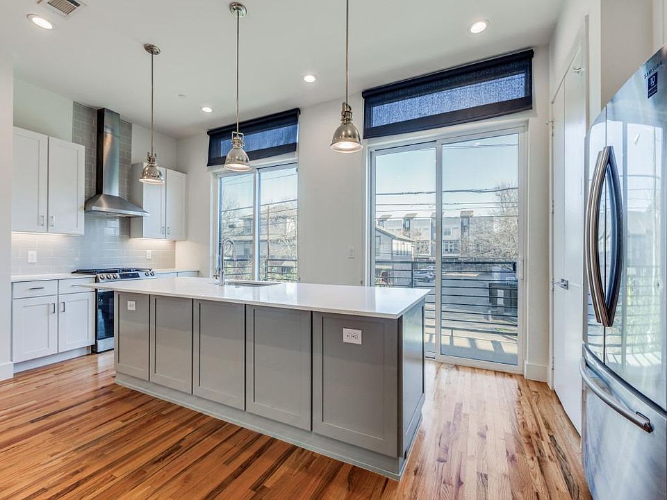 1st image of 4426 Cabell Dr #1301