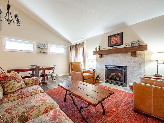 2nd image of 9859 Beam Ridge Dr