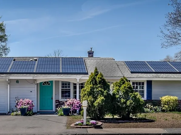134 N Main St, Bellingham, MA 02019