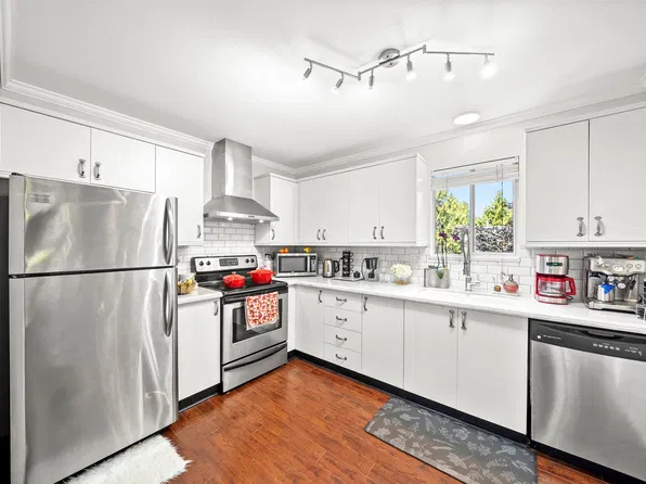 7840 Moffatt Rd #205, Richmond, BC V6Y 1X8