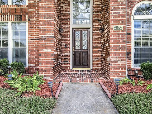 4th image of 3123 Prosperity South Dr