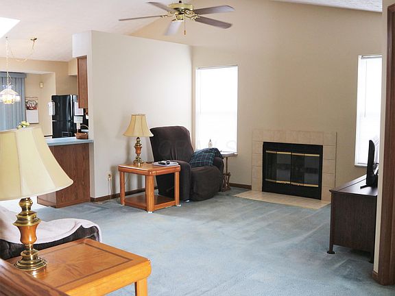 3rd image of 1939 Manley Way