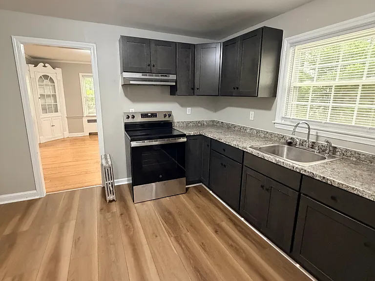 75 Stimson Rd — Photo 10