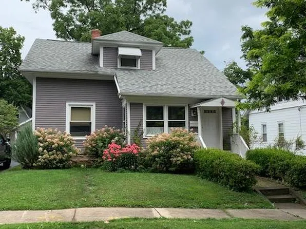 6 Maple St, Pittsford, NY 14534