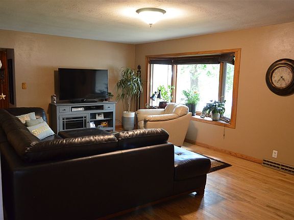 2nd image of 4310 Hillside Dr