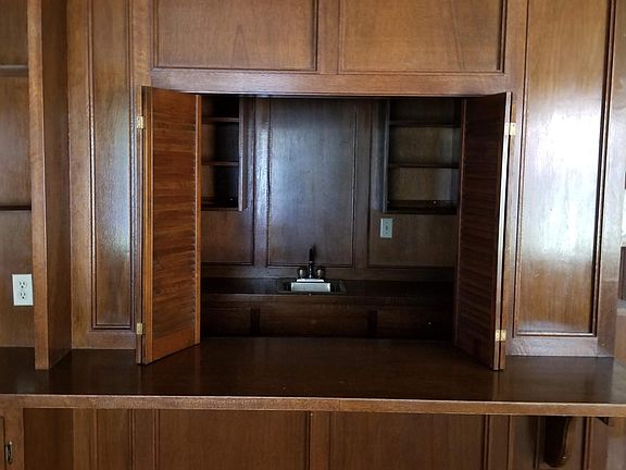 Wet Bar