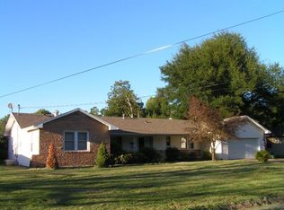 1620 W Emma Ave, Springdale, AR 72762