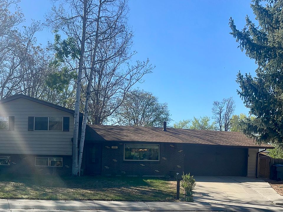 1st image of 21 Curtis Pl