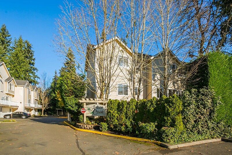 1st image of 17924 NE 90th St
