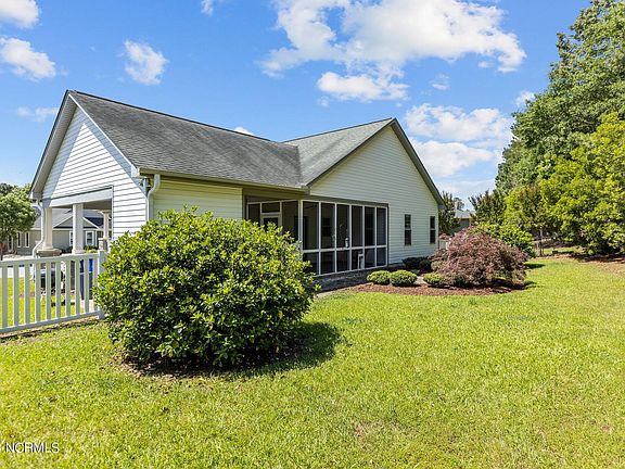 5th image of 1727 Sassafras Court