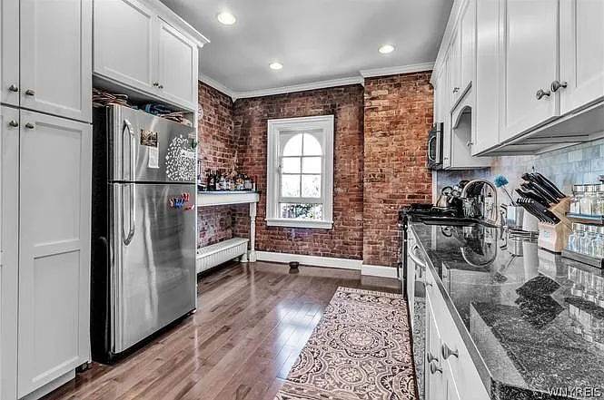 133 Elmwood Ave — Photo 4