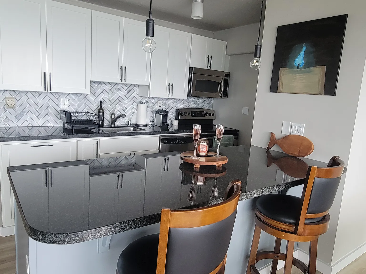 2 bed, 1.5 bath, 888 sqft, $3,200 — Photo 3