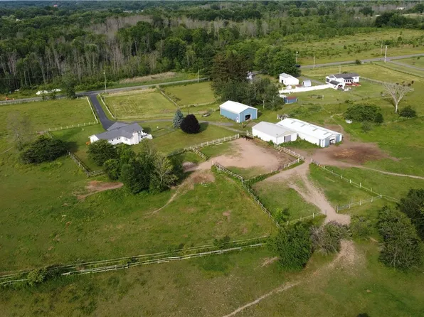 10275 Caughdenoy Rd, Brewerton, NY 13029