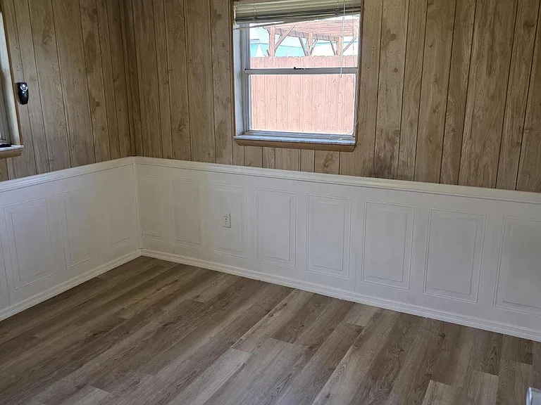 2910 Zephyr Ln — Photo 9