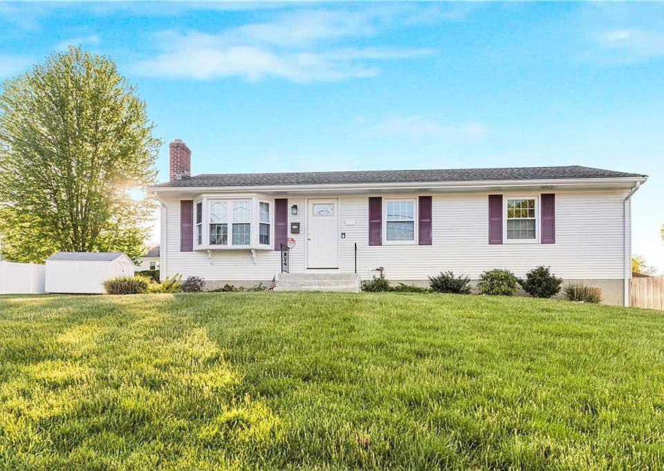 1st image of 114 Birchwood Dr