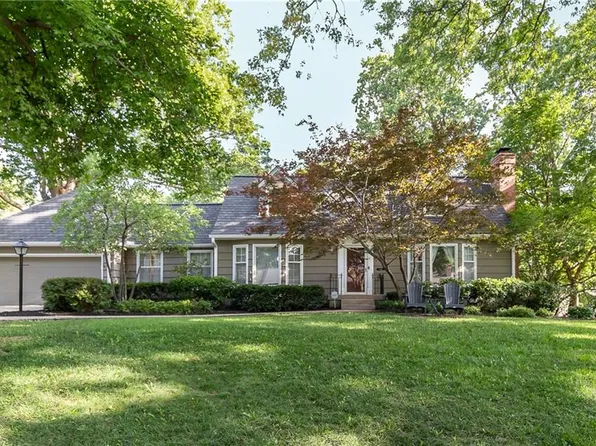 3921 W 58th St, Fairway, KS 66205