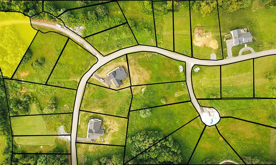 2nd image of Creekside Trl Lot 212