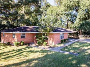 102 Shady Oaks Dr, Lafayette, LA 70506