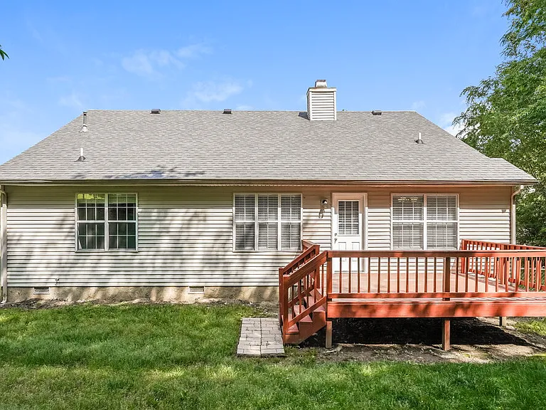 1046 Cedar Creek Village Rd — Photo 16