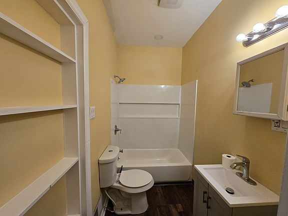 4th image of 198 Auburn Ave #2