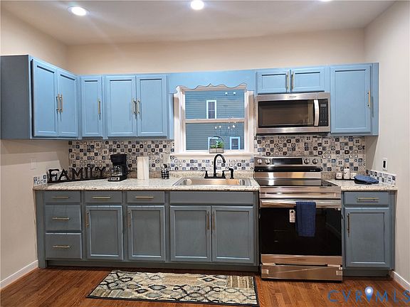 4th image of 2303 Whitcomb St