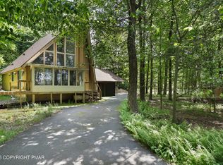 27 Longfellow Cir, Albrightsville, PA 18210