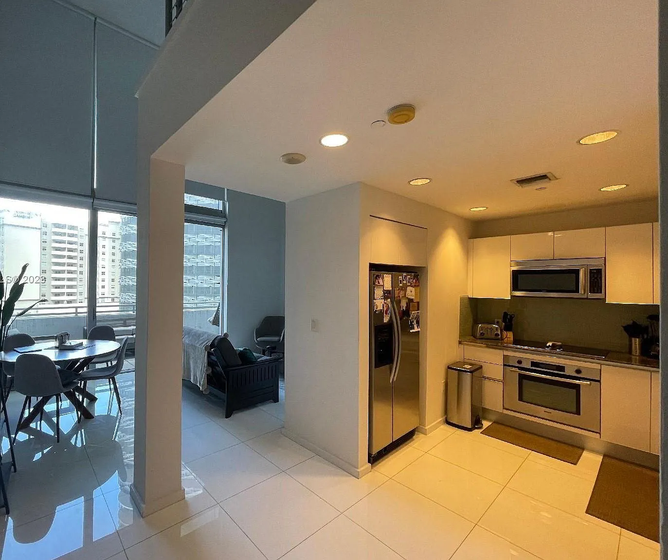 1 bed, 788 sqft, $3,000 — Photo 3