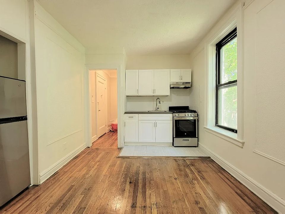 1st image of 25-23 31st Ave #C52