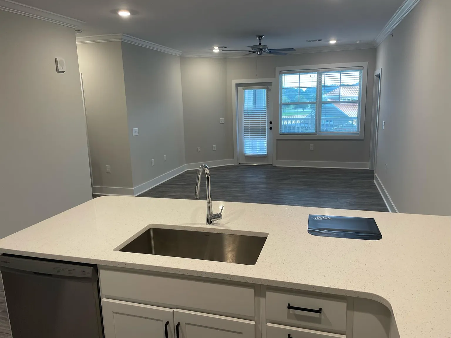 395 S Crow Creek Dr NW — Photo 4