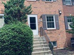 1623 S Barton St #18, Arlington, VA 22204