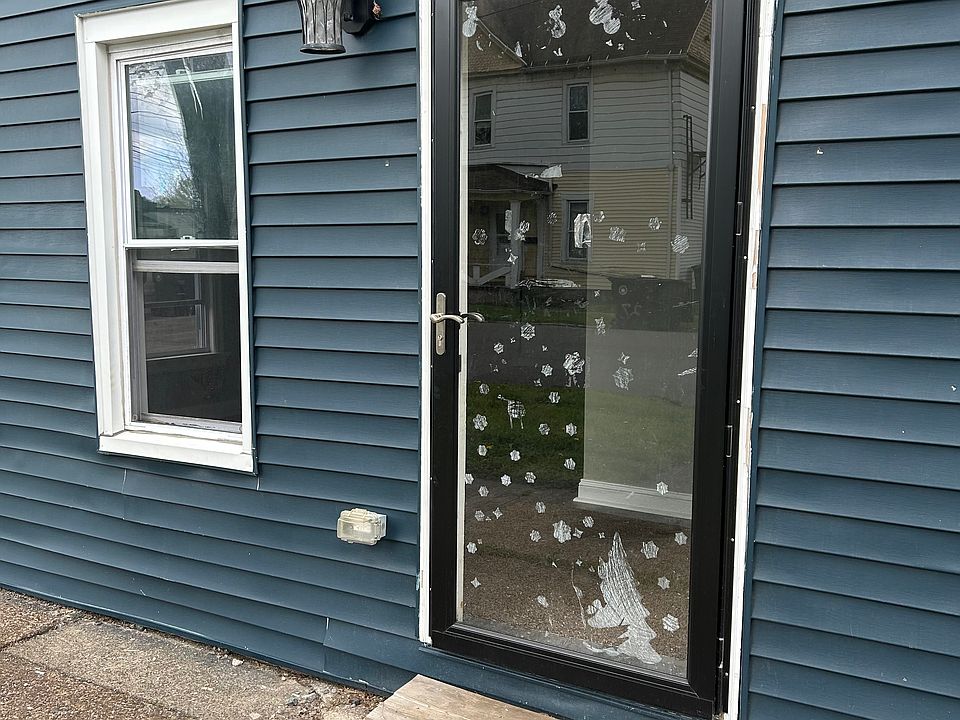 1st image of 122 Fletcher St #1