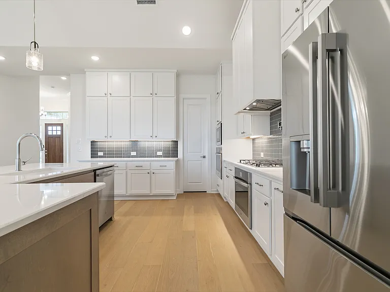 5901 Maddie Ann Dr — Photo 10