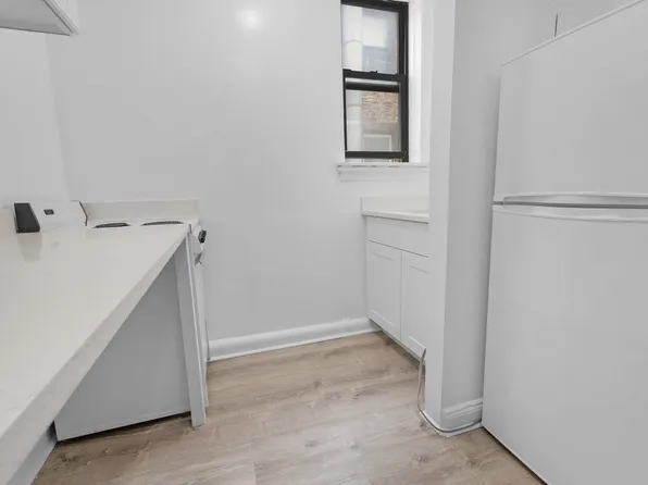 254 E 74th St, New York, NY