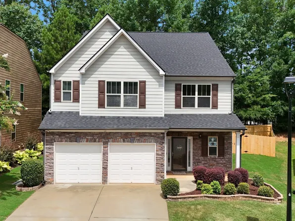 3923 Kingfisher Dr, Atlanta, GA 30349