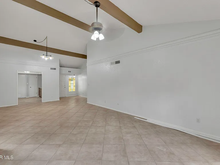 620 Lakeway Dr — Photo 24