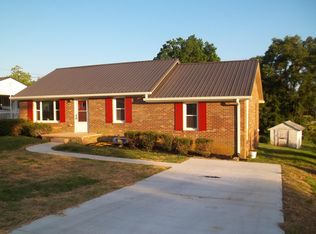 208 Oak Dr, Church Hill, TN 37642