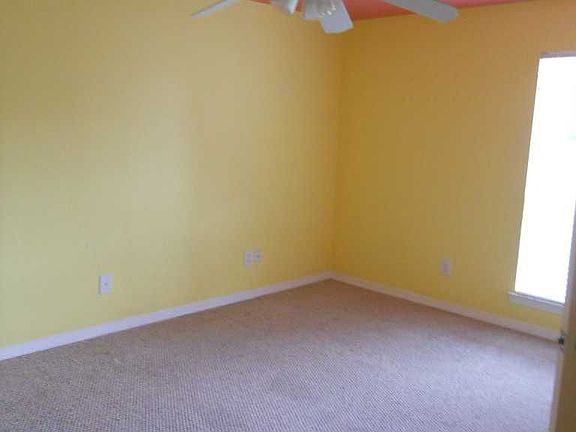 4th image of 7150 Ashton Ct