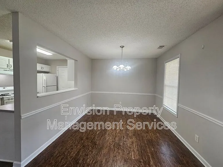 1393 N Hampton Dr — Photo 8