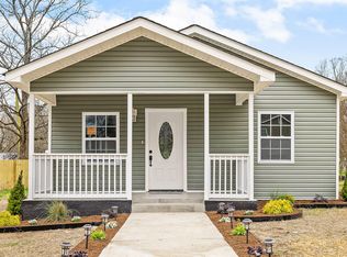 2 Williams Ln, Rossville, GA 30741