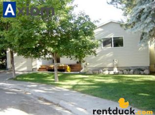 1005 1/2 Park Ln, Pocatello, ID 83201