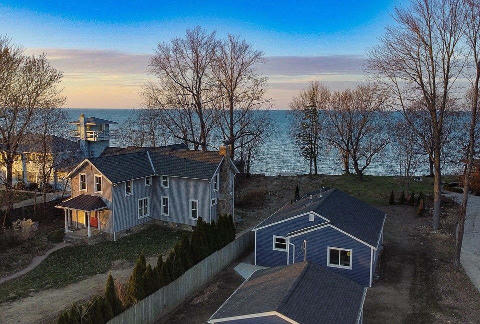 4951 E Lake Rd, Sheffield Lake, OH 44054 Zillow