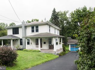 425 W Waverly Rd, Glenside, PA 19038