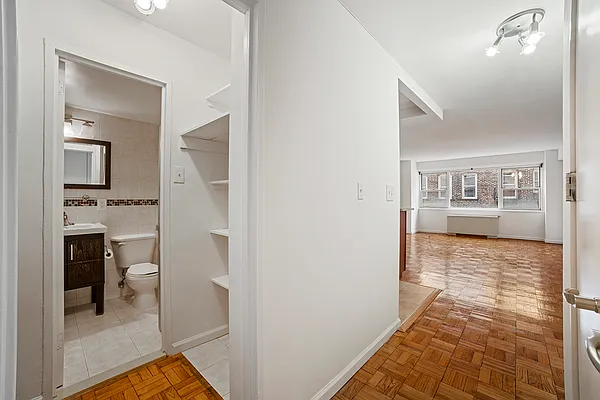 Sold by Home Ambassadors | media 19