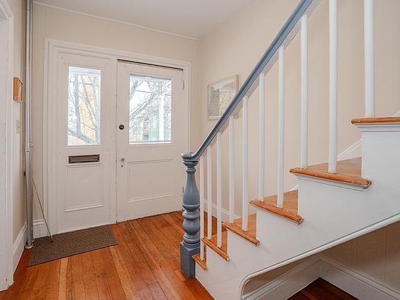 2nd image of 32 Melbourne Street