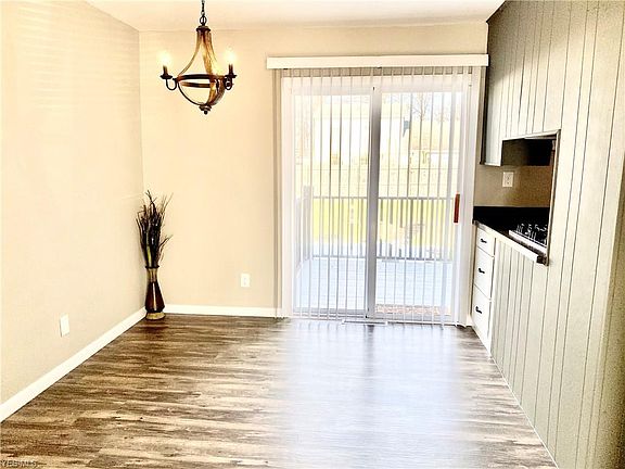 4th image of 147 Magnolia Ave