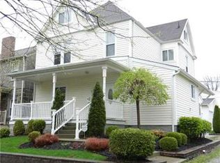 414 3rd St, Oakmont, PA 15139